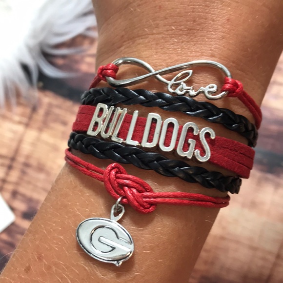 << Georgia Bulldogs Love Bracelet >> - Picture 2 of 3